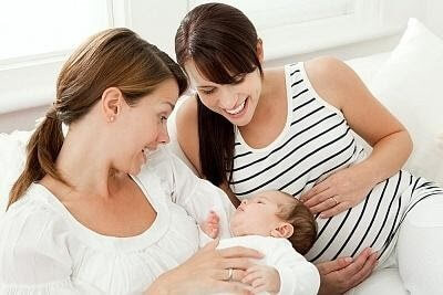 Phụ nữ có thai, cho con bú cần thận trọng khi dùng Omeprazol